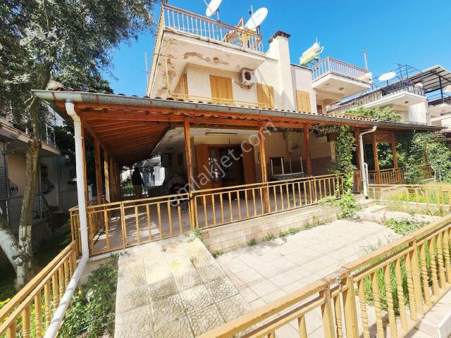 Kuşadası Sahil Sitelerinde Denize 600 Mt
