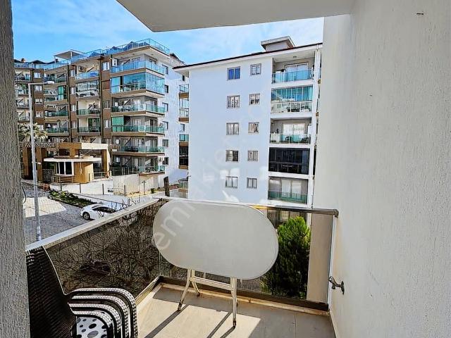 Kuşadası Tic Odası Arkası Ferah Geniş Full Eşyalı 1+1 Daire