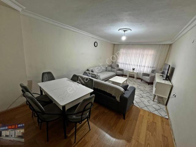 Kuşcağız Mah'de 2+1 Cadde Üzeri Balkon'lu Ön Cephe Satılık Acil!
