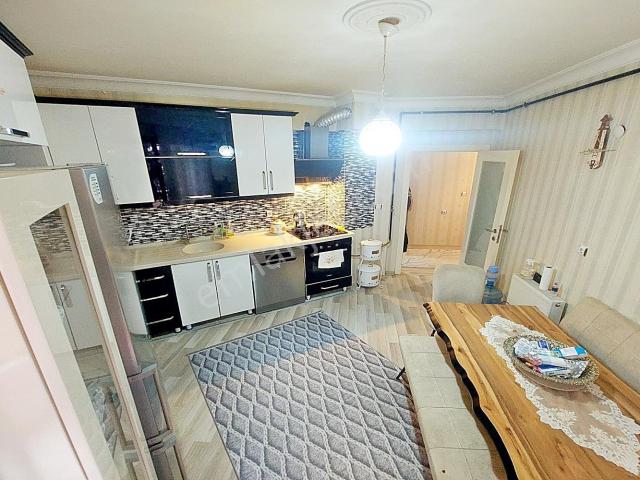 Kuşcağız Kartaltepe Cadde'sinde Ara Katta Asansörlü 3+1 Daire !