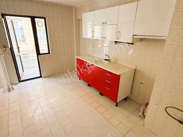 Kuşcağız'da Cd Paraleli Geniş M2 Masrafsız 3+1 Satılık Daire