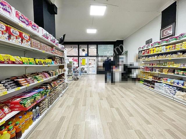 Kuşcağız'da Günsazak Caddesi Üzerinde 145m2 Satılık Dükkan