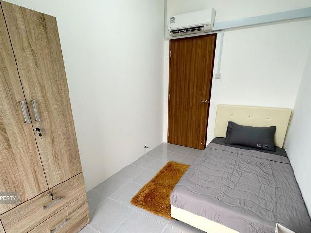 Kum Hing Court D10, Apartment