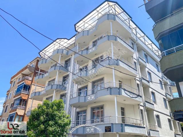 Kumbağ Merkezi Konumda Denize Yakın Eşyalı 2+1 Kiralık Daireler
