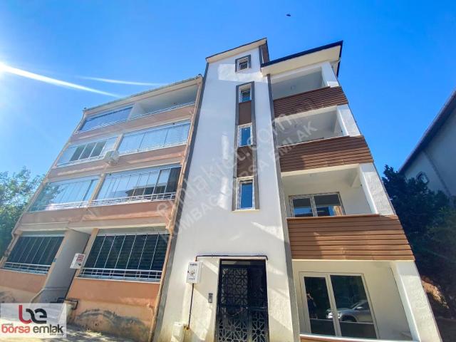 Kumbağ Pazar Sokağında Satılık Asansörlü Sıfır 2+1 Daireler
