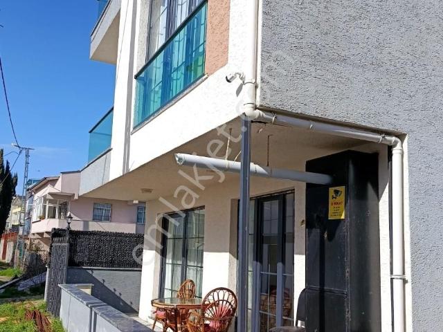 Kumburgaz'da Plaja 5 Dk Kiralık Daire