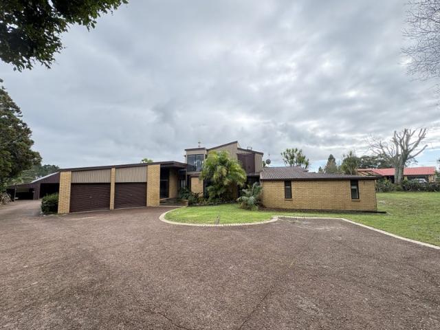 kumeu, 5 bedrooms