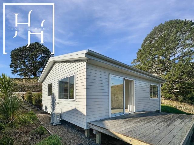 kumeu, 2 bedrooms