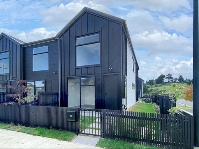 kumeu, 2 bedrooms