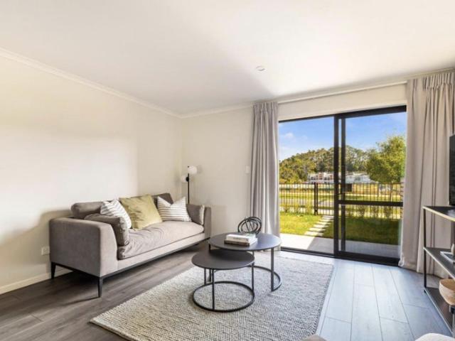 kumeu, 2 bedrooms