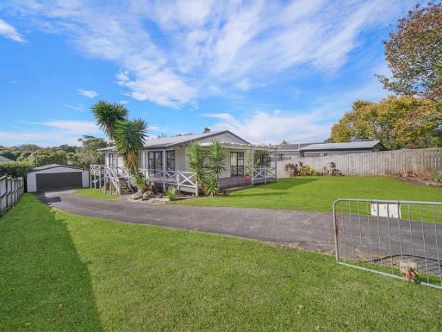 kumeu, 3 bedrooms
