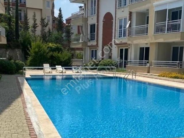 Kumköy Yolu Üzerinde Denize 500 Mt Satılık 2+1 Ful Eşyalı Daire