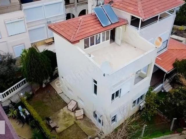 Kumköyde Denize 200m. Bahçeli Triblex