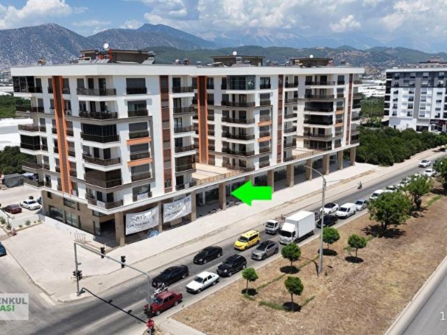 Kumluca Sanayi Kavşağı'nda 190 m Kiralık Dükkan