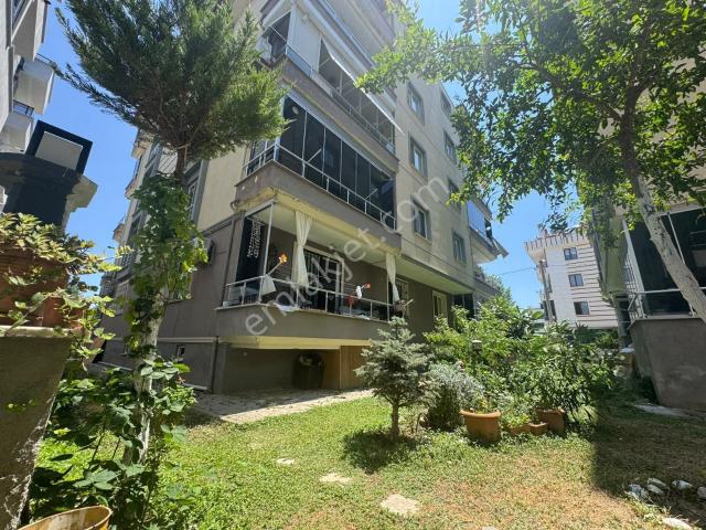 Kumsaldan Altınkum'da Geniş Kullanımlı_1+1_ara Kat Kombili Daire