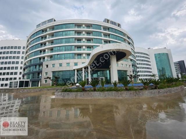 Kundu Kemerağzı Sirius Town Rezidans'da Eşyalı Kiralık 1+1 Daire