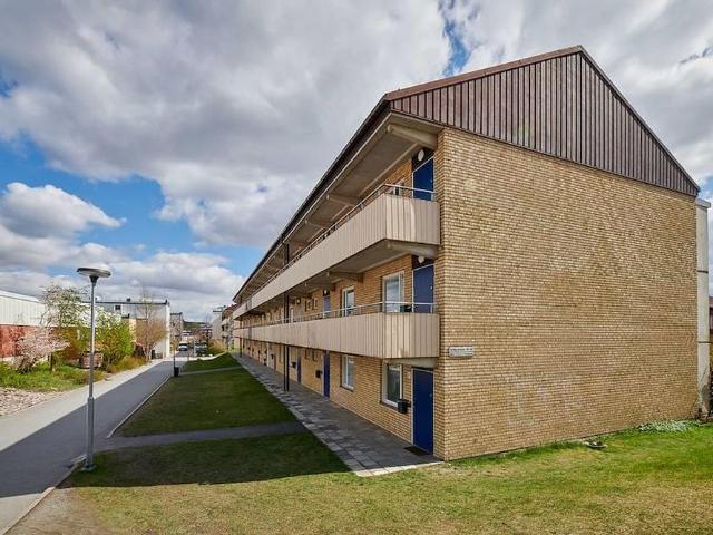 Kung Hans väg 35, Rotebro