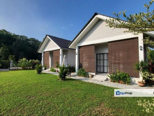 Kuala SUngai Baru, Kuala Linggi, Melaka. Chalet Atas Tanah 10,000 kps Untuk Dijual