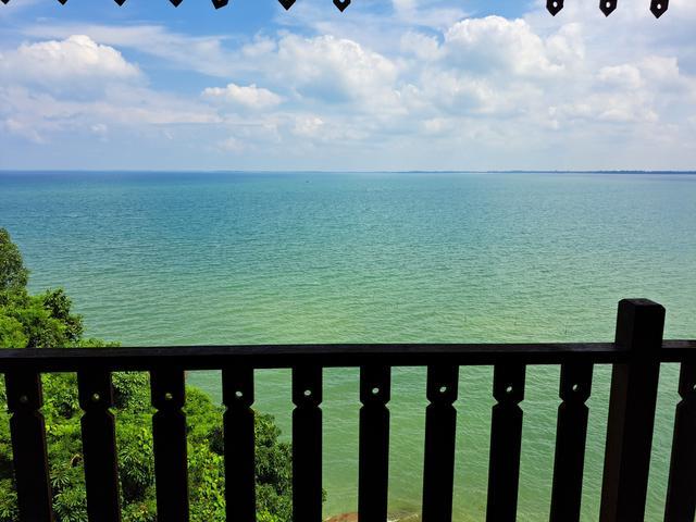 KUANTAN TEMBELING 3BR Fully furnished Sea View Short Term
