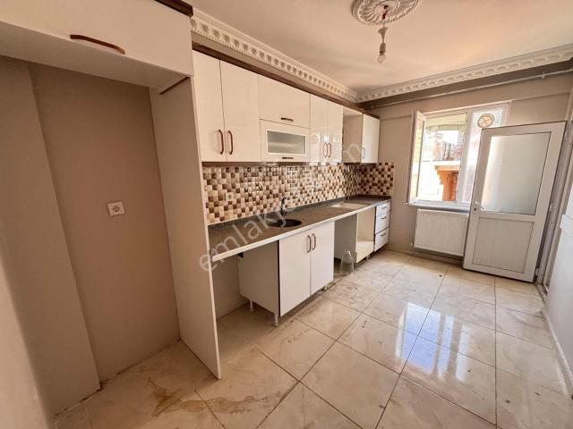 Küba Cami Karşısı 3+1 Daire