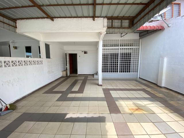 Kubang Buaya double storey house for sale below market price nice loca