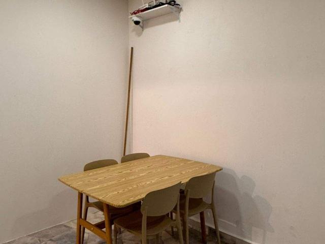 KUCHAI LAMA, NEAR MRT, De Tropicana Premium ️ Medium Room Fully Furnished @ 10” Mattress Aircond Wardrobe