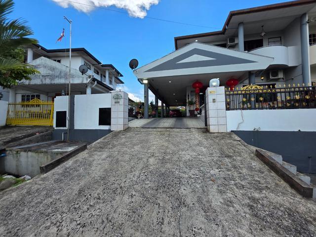 Kuching Prime Area Double Storey Semi D For Salebelow value
