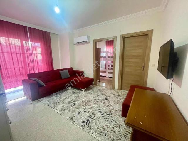 Kültür Lf09'da Asansörlü Balkonlu Arakat Eşyalı 1+1 Kiralık
