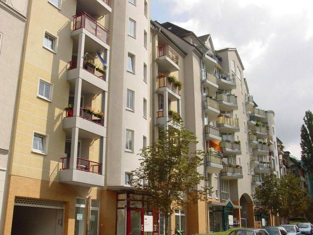 Kulturhauptstadt Chemnitz Kapitalanlage schicke 3 Raum Wohnung mit Balkon und Stellplatz