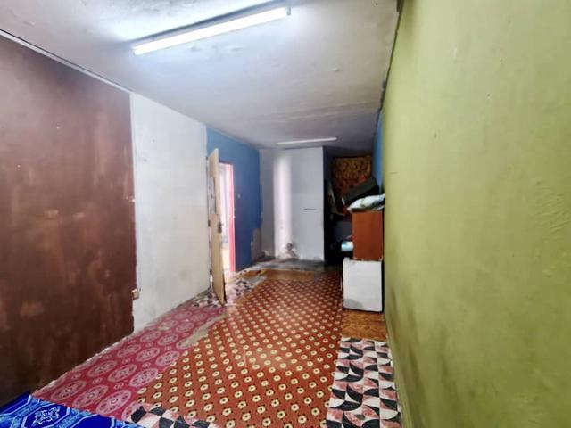 Kulai 4bedrooms flat for sale Full loan