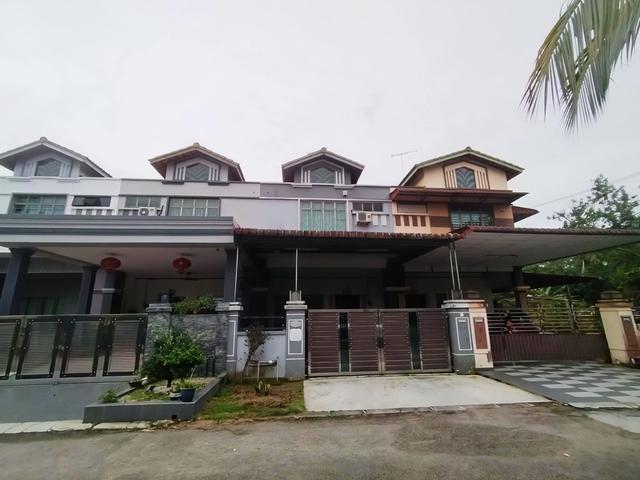 Kulai Taman Lagenda Putra Big Size Double Storey House For Sale