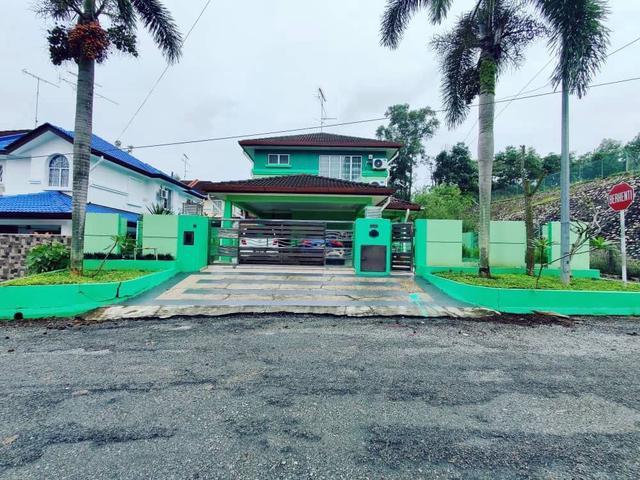 Kulai Taman Putri 2 Storey Bungalow House 4 Bedroom For Rent