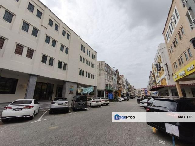 Kulai / Bandar Indahpura/ Jalan Kenanga 29/6 4 Storey Shop Office Endlot