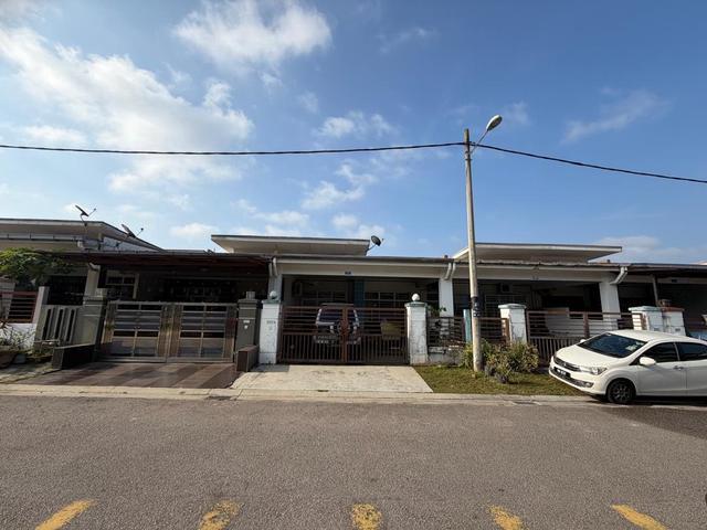 Kulai Bandar Putra IOIJalan BangauSingle Storey Terrace for SALE