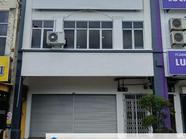 Kulai Bandar Putra /Jalan Merbau Double Storey Shoplot / Ground Floor Only Unblock View