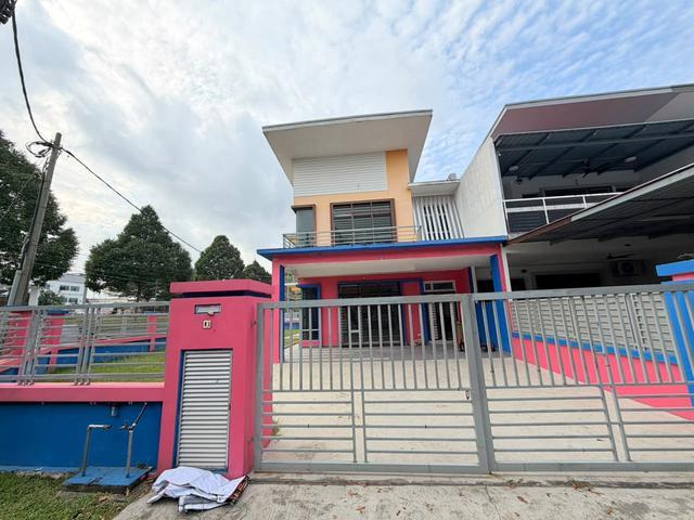 Kulai Bandar Putra Jalan Tualang Double storey Corner For Sales