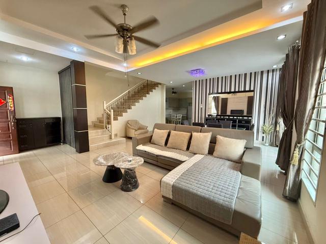 Kulai Bandar Putra near IOI Mall Double Storey Cluster House For Rent