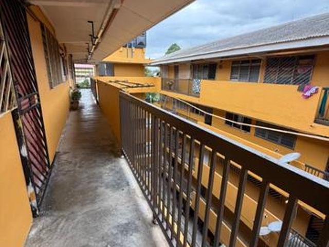 kulai flat tingkat 5 utk dijual