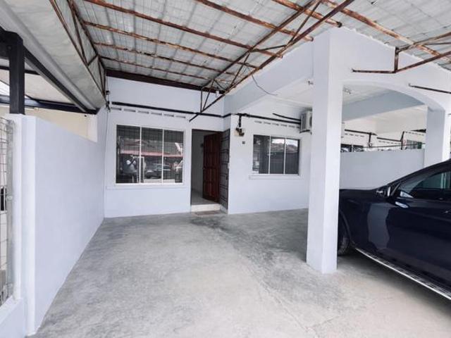 Kulai gunung pulai single storey 20x70 renovated freehold