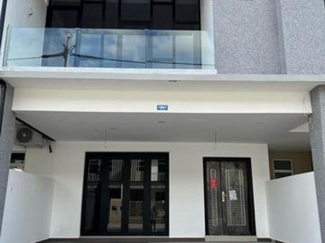 Kulai ioi Camar fully renovated double storey terrace house for sale