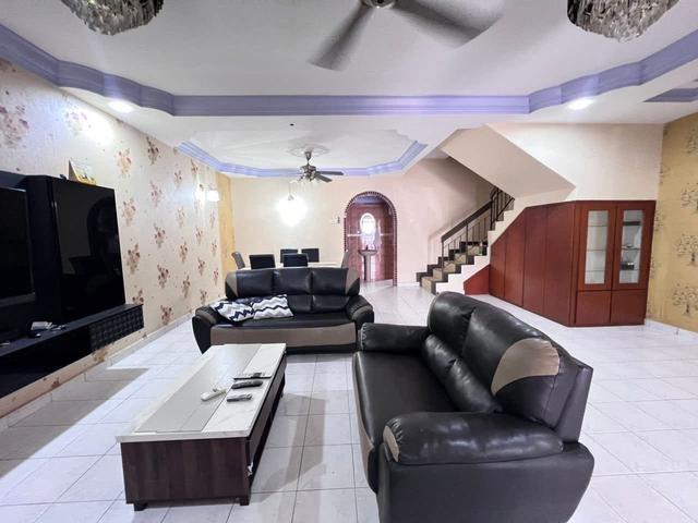 Kulai IOI Bandar Putra Jln Nuri Double Storey house for SaleRenovated