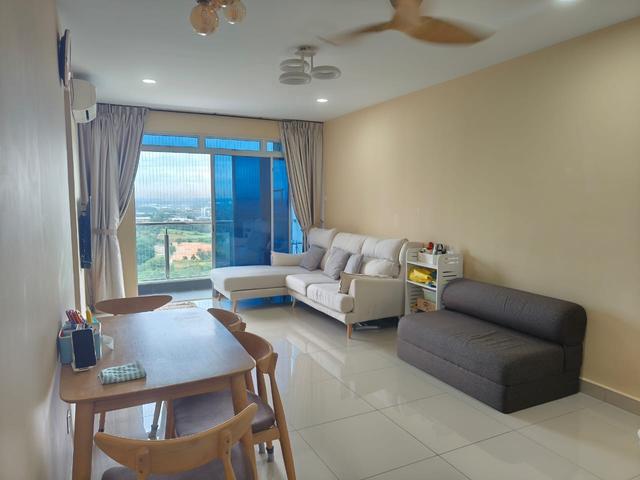 Kulai ioi D putra suites apartment for salerenovated unit