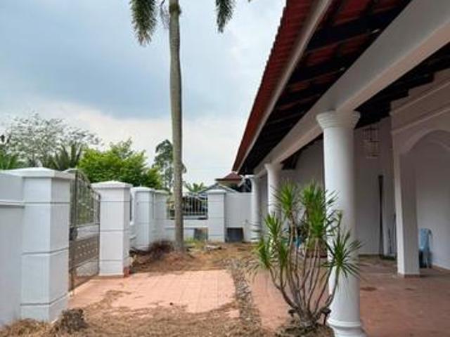 Kulai IOI DSTH Corner fully furnished unit for Rent