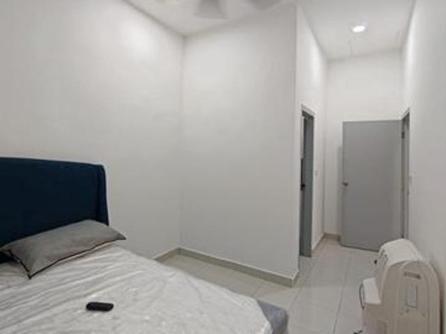 Kulai IOI Single Storey Terrace Corner Lot4Bed2BathPartial Furnish