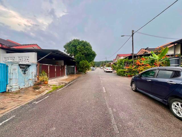 Kulai IOI Single Storey Terrace House Full Loan Fully Extend Good Cond