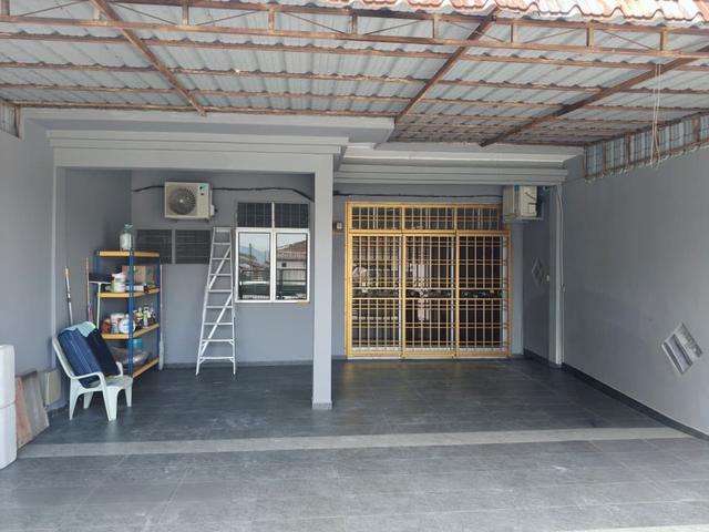 Kulai ioi single storey freehold 3bedrooms sale nego