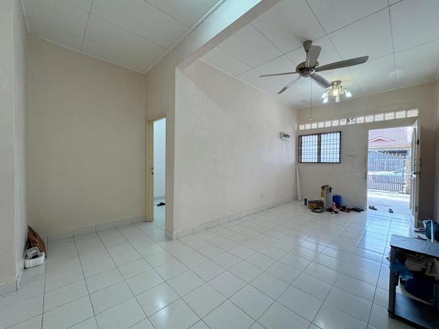 Kulai ioi single storey house for salejalan merbuk