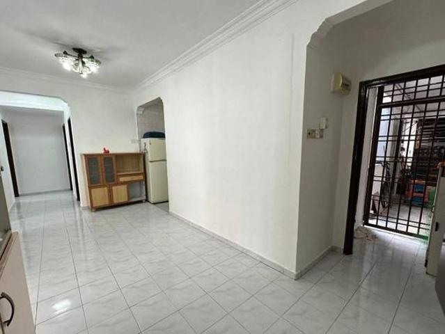 Kulai ioi Sri Putra level 1 apartment for sale