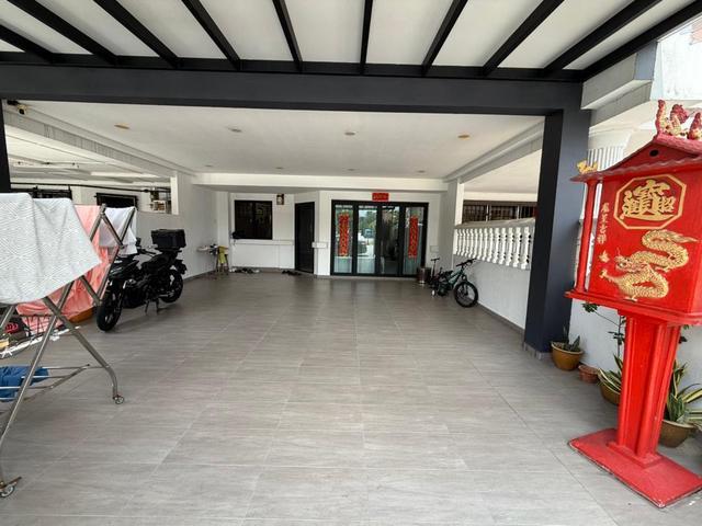 Kulai Indahpura double storey 22x70 extended freehold