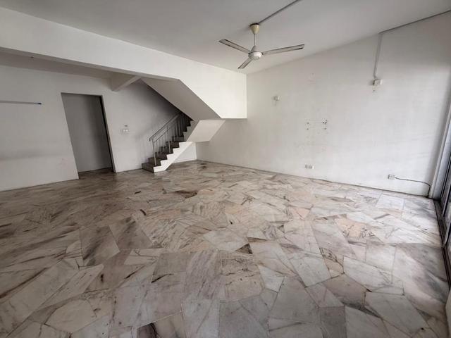 Kulai Indahpura Double Storey house for Rent
